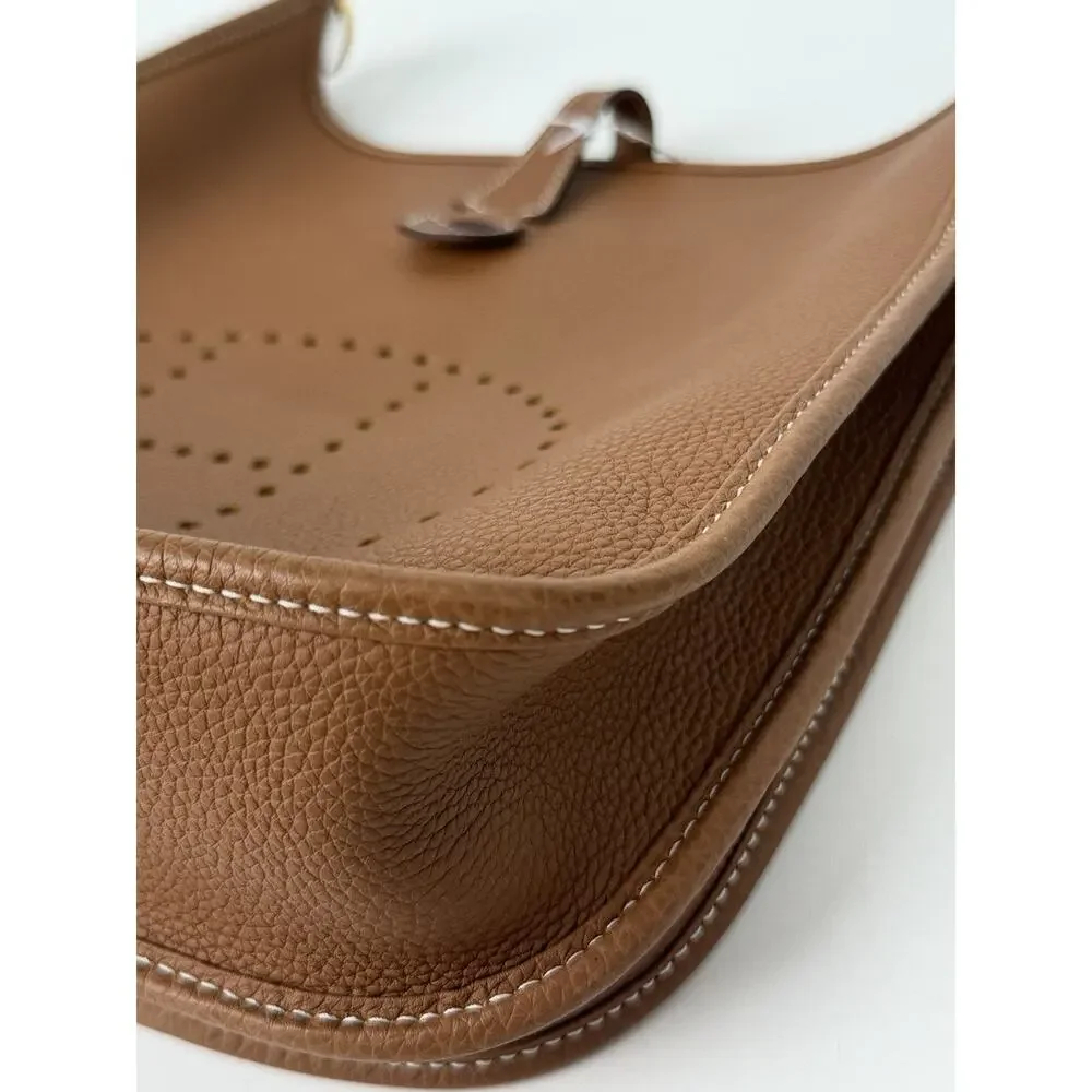 Hermes Clemence Evelyne III 29 Gold Hardware Biscuit Crossbody Bag (Z - 2021) - Picture 12 of 16